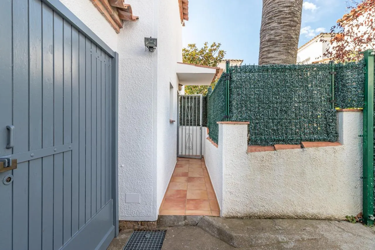 Hébergement de vacances Apart-Rent Casa Con Piscina Flamicell 0042 Empuriabrava